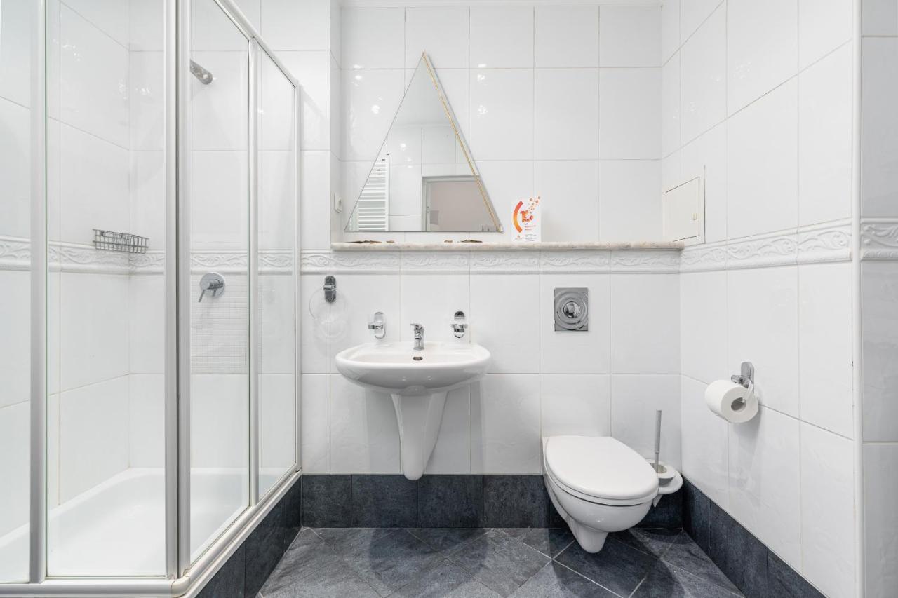 Jantar Apartamenty -Port Kolobrzeg- Westerplatte Z Garazem エクステリア 写真