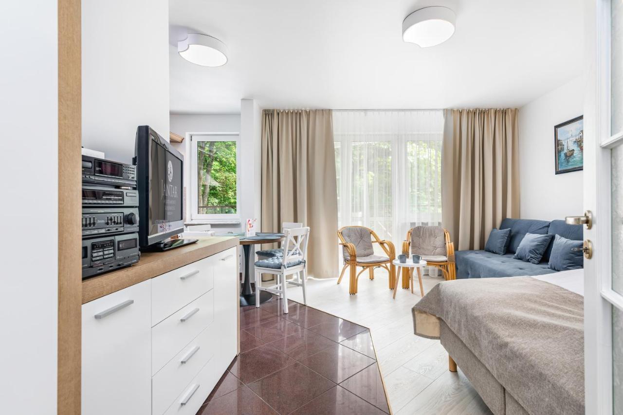 Jantar Apartamenty -Port Kolobrzeg- Westerplatte Z Garazem エクステリア 写真